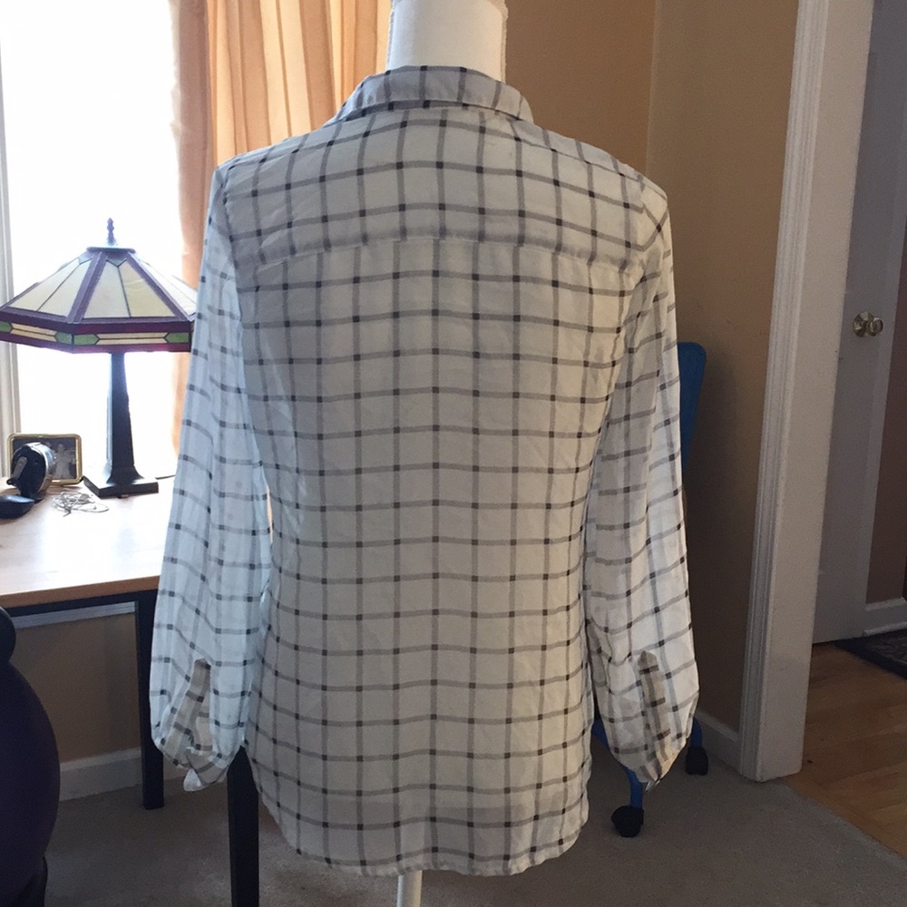 Old Navy button down blouse - Picture 3 of 5